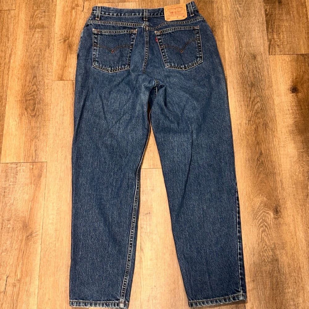 Levis 550 Relaxed Fit Tapered Leg Blue Denim Jeans High Waisted Medium Wash
